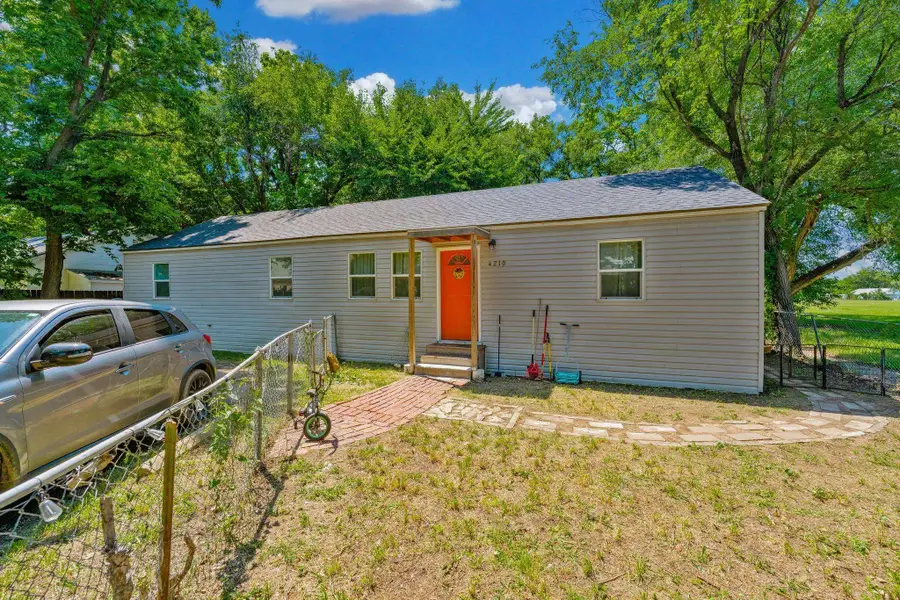 4210 E Menlo Dr, Wichita, KS 67218 - #2