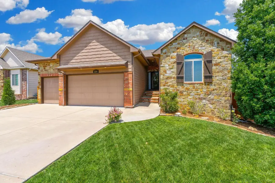 2224 N Flutter Ct, Wichita, KS 67228 - #2