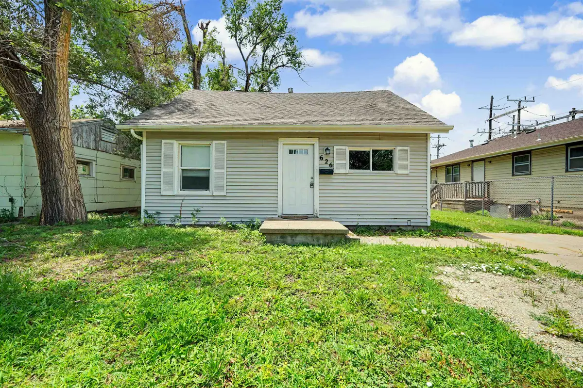 626 S 2nd St, Salina, KS 67401 - #1