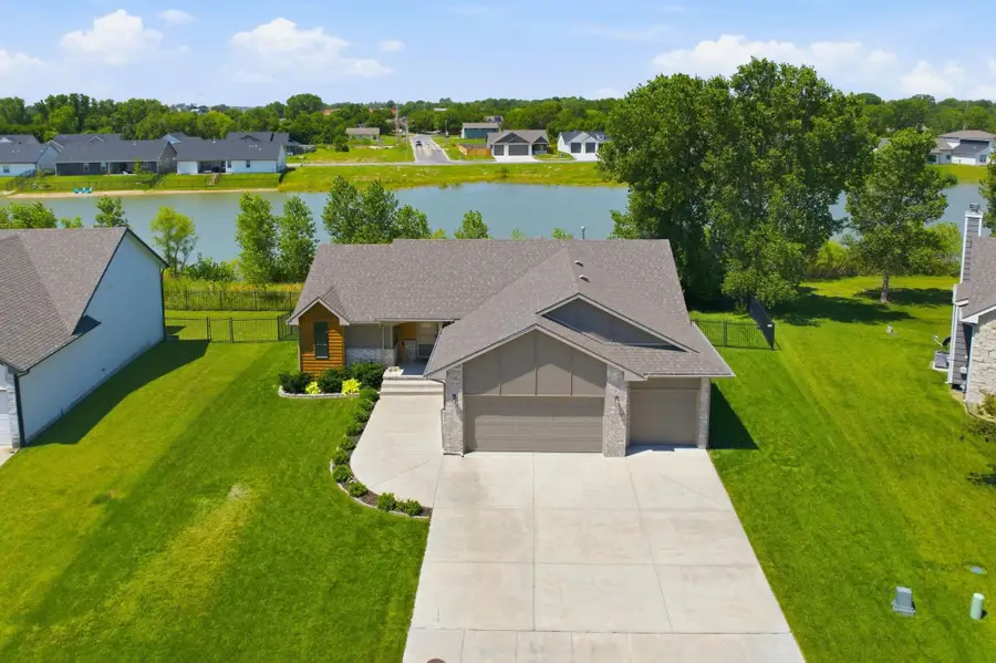 517 S Horseshoe Bend, Maize, KS 67101 - #3