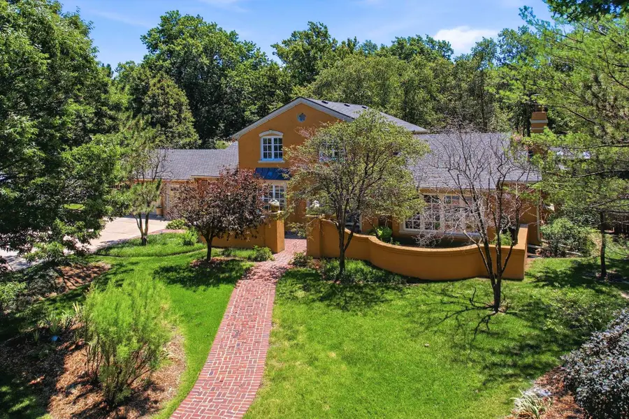 16 S Lakeside Blvd, Eastborough, KS 67207 - #2