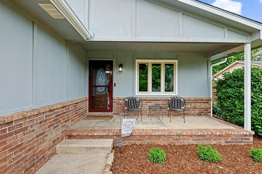 2425 N Amarado St, Wichita, KS 67205 - #2
