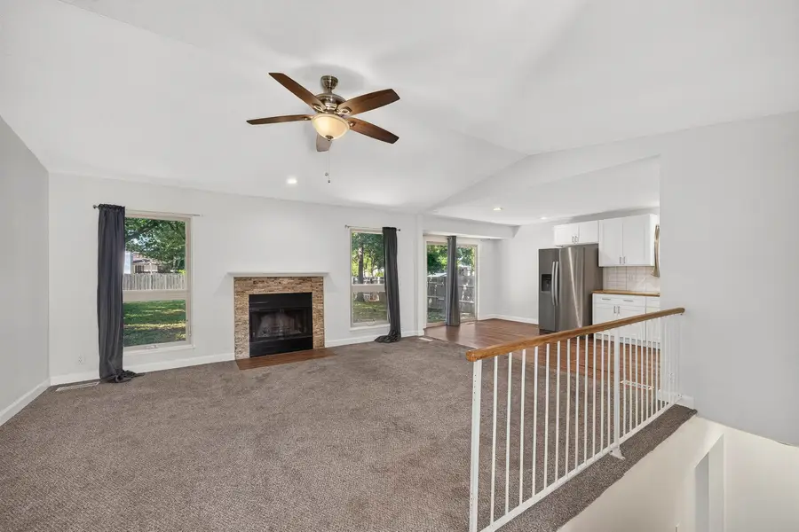 207 E North Point Dr, Derby, KS 67037 - #3