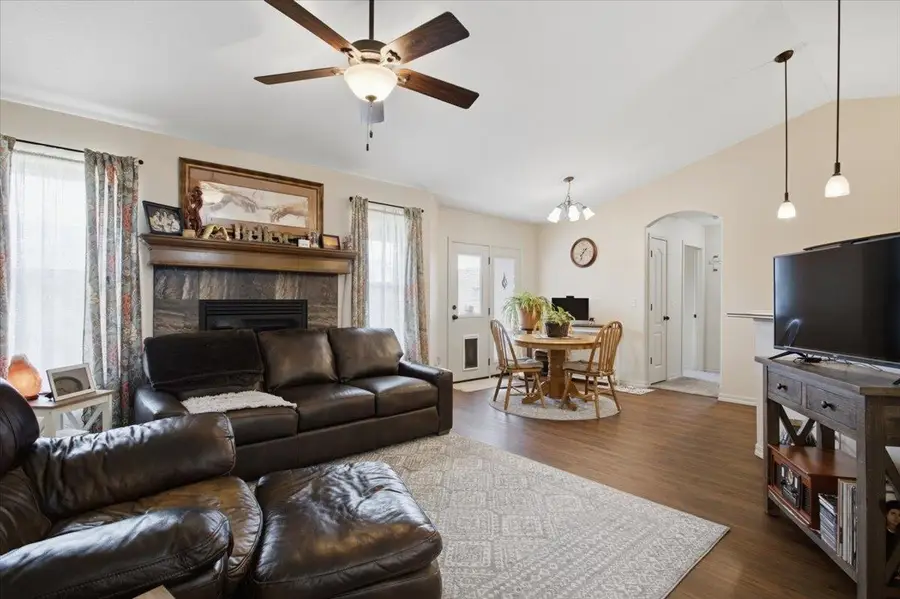 5374 N Rock Spring St, Bel Aire, KS 67226-3200 - #3