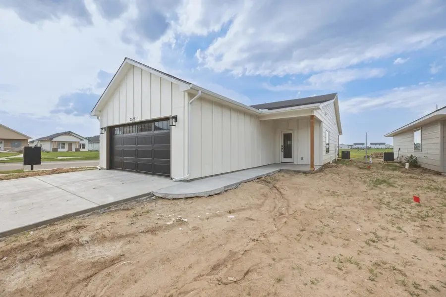 3528 N Azalea St, Maize, KS 67223 - #2