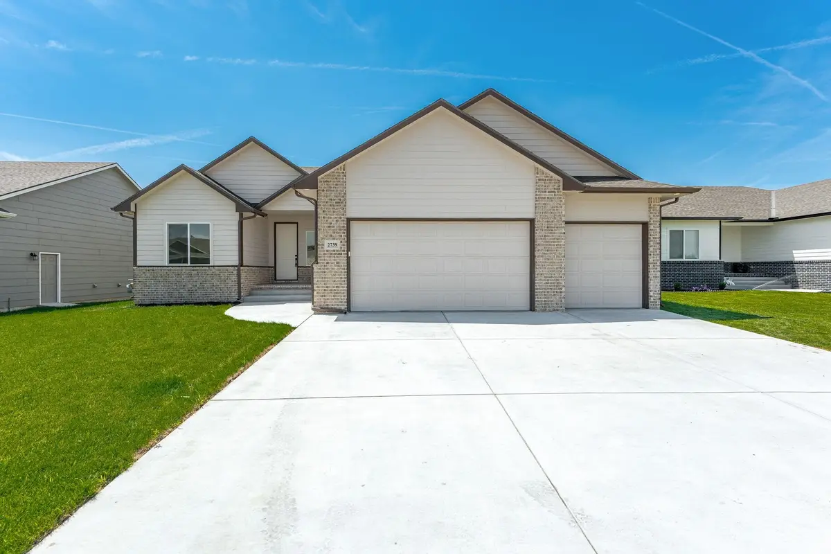 2739 E Ironstone St, Park City, KS 67219 - #1