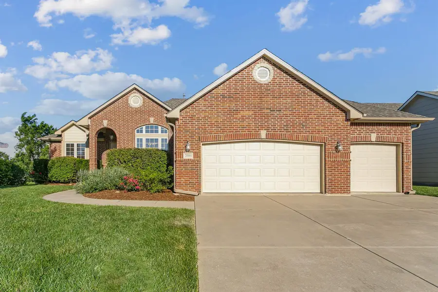 2006 S Horseback St, Wichita, KS 67230 - #2