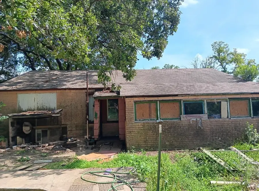 610 E Main Street, Sedan, KS 67361 - #2