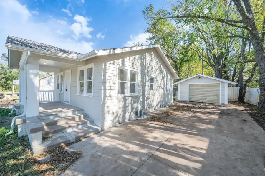 940 N Holyoke, Wichita, KS 67208 - #2