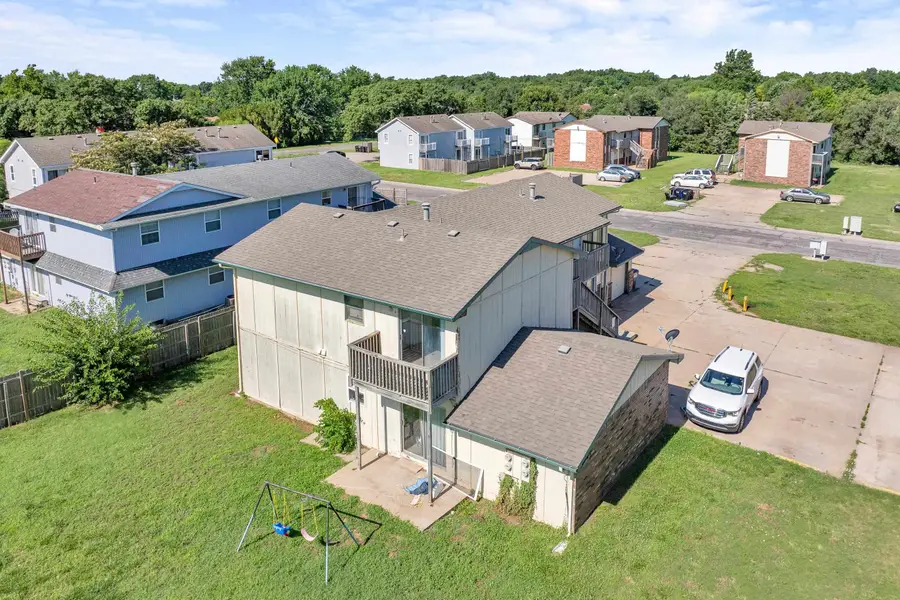 122 N Brunswick St, Wichita, KS 67212 - #3