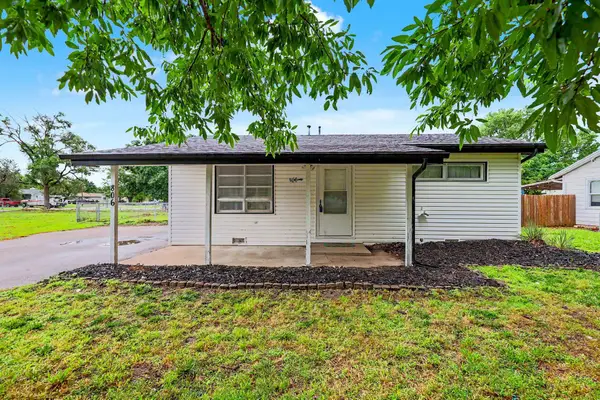806 N Arapaho Ave, Wichita, KS 67212