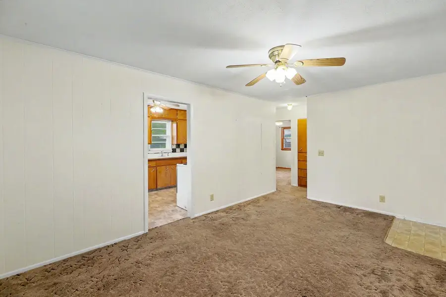 806 N Arapaho Ave, Wichita, KS 67212 - #3