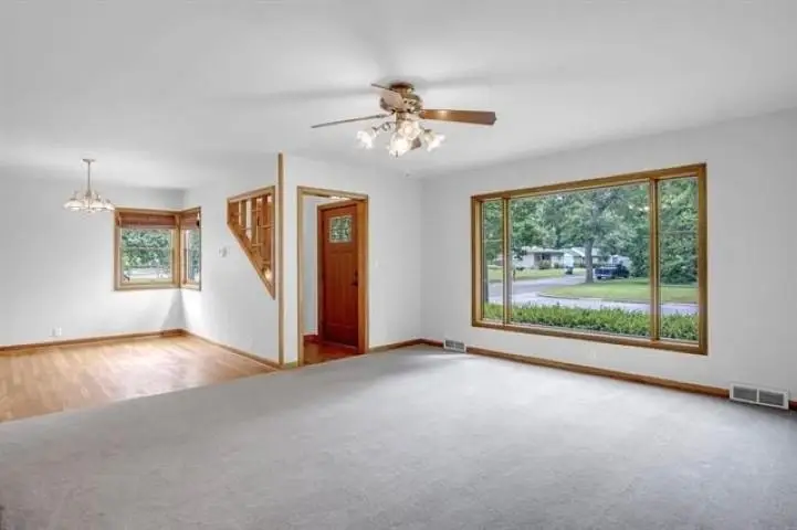 719 Grandview Ave, Newton, KS 67114 - #3