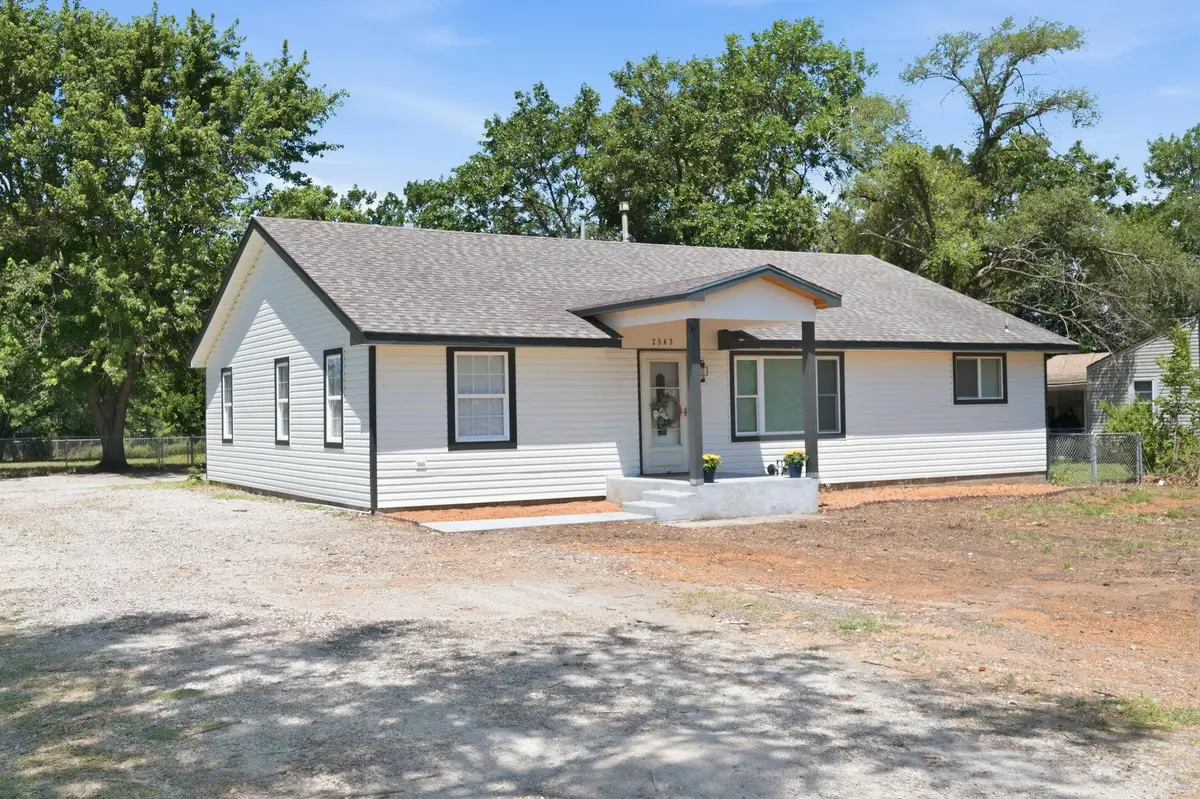 2343 S Crest St, Wichita, KS 67207 - #1