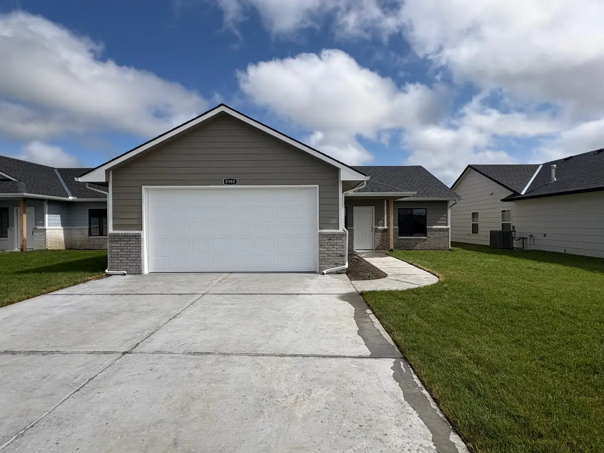 8980 E Forbes Cir, Bel Aire, KS 67226 - #1