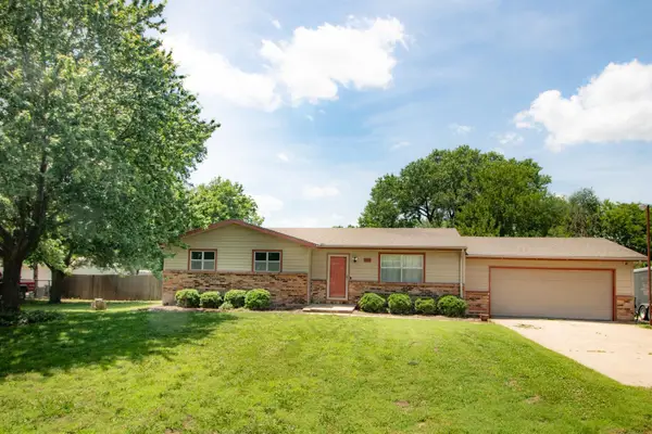8143 S Hancock Drive, Derby, KS 67037-3783