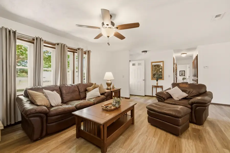 504 N Ridge Way Rd, Rose Hill, KS 67133 - #3