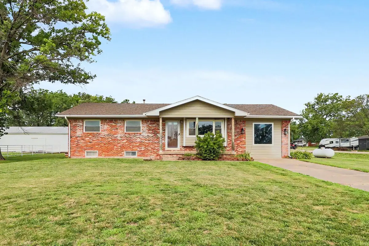 1435 S Rock Rd, Rockford, KS 63037 - #1