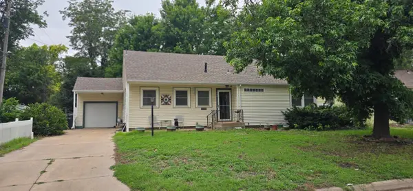 525 Santa Fe St, Newton, KS 67114