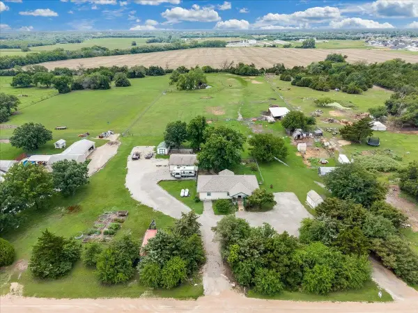 10101 E 106th St S, Mulvane, KS 67110