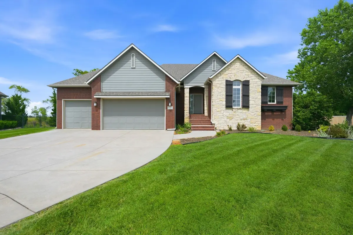 13716 E Mainsgate St, Wichita, KS 67228 - #1
