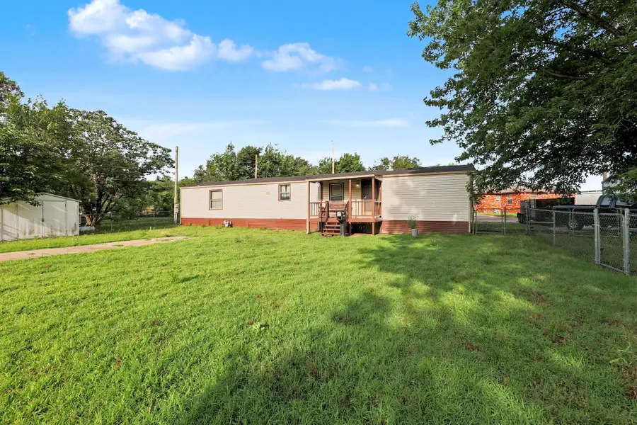 1635 S Vine St, Wichita, KS 67213 - #2
