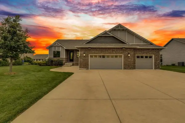 3513 N Bluestem, Rose Hill, KS 67133