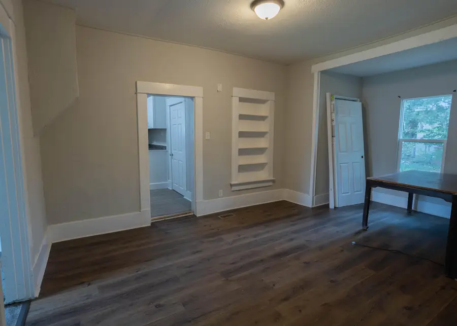 1424 E 1st St, Winfield, KS 67156 - #3