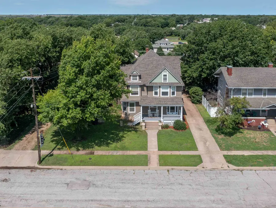 116 N F, Wellington, KS 67152 - #2