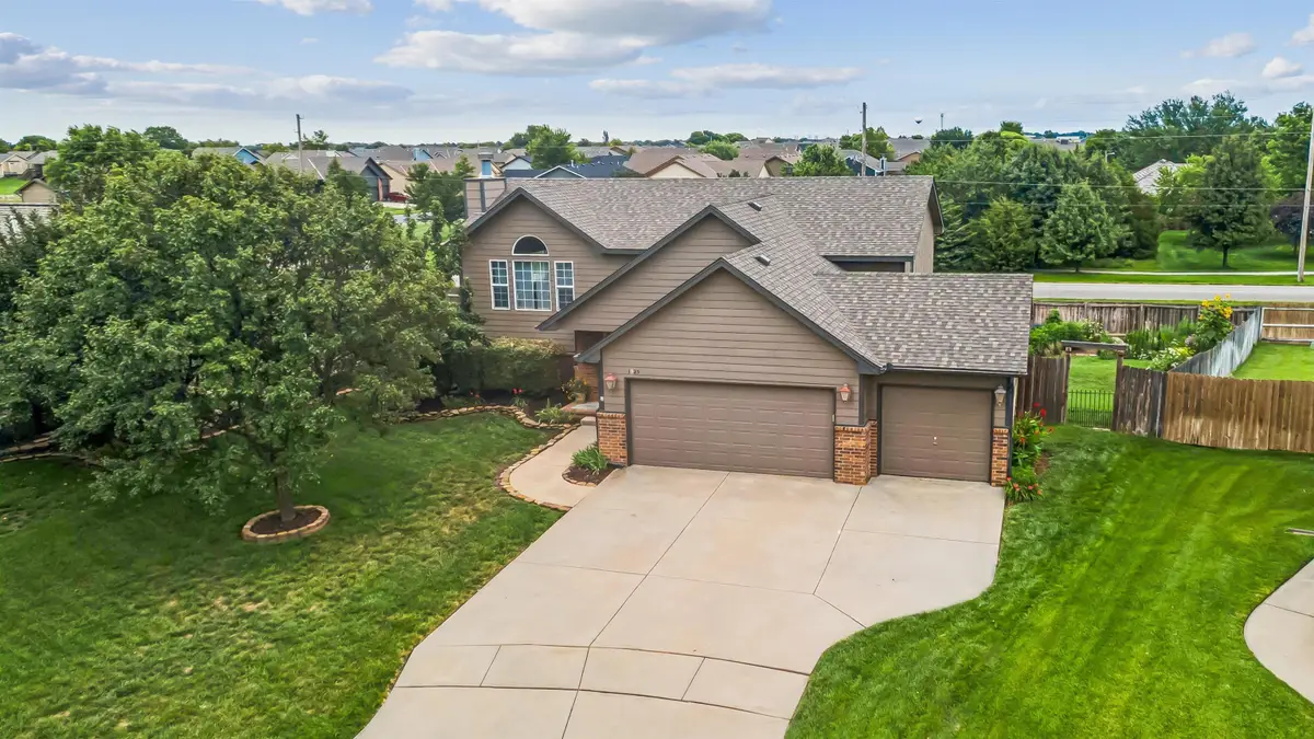 1925 E Sunset Ct, Goddard, KS 67052 - #1