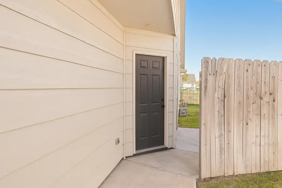 6820-6822 W White Pine Street, Wichita, KS 67205 - #3