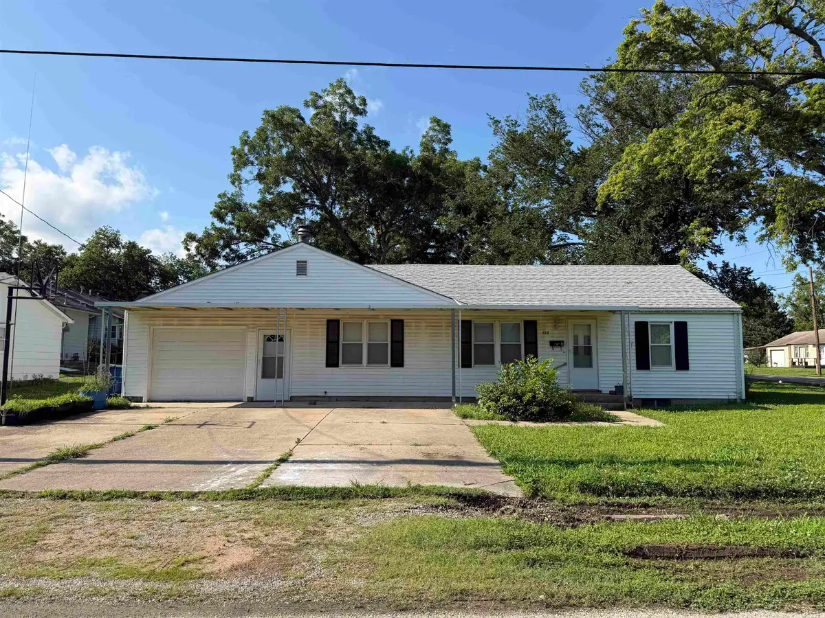 410 E Ohio, Eureka, KS 67045 - #1
