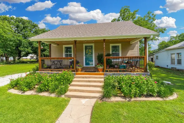321 E Harvey, Wellington, KS 67152