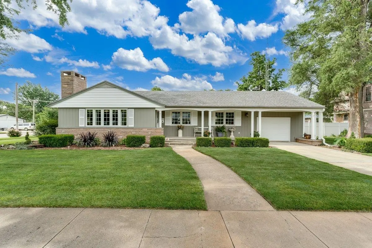321 E Main Street, Sterling, KS 67579 - #1