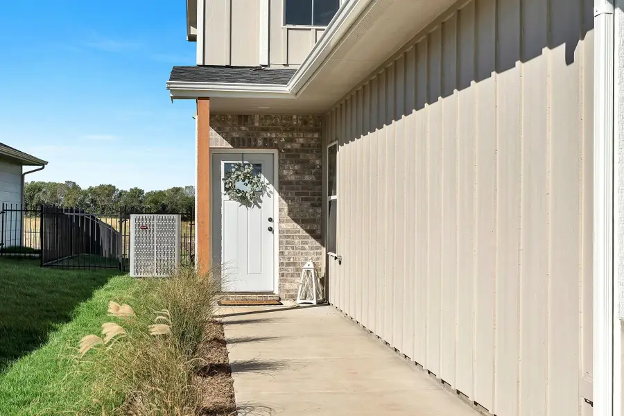 226 N Gowen St, Goddard, KS 67052 - #2