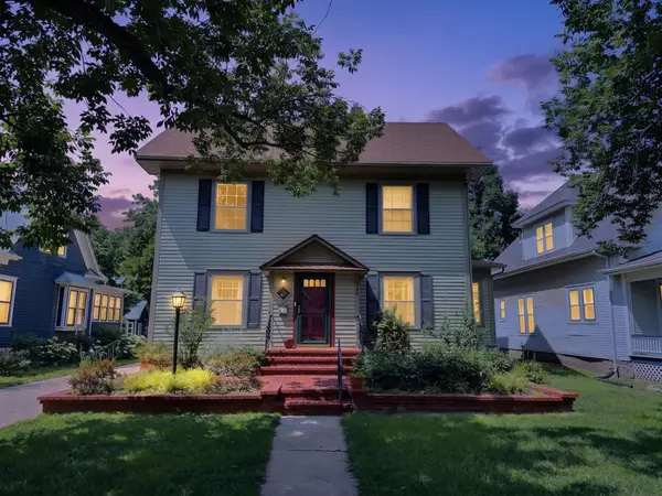 330 E 4th, Newton, KS 67114