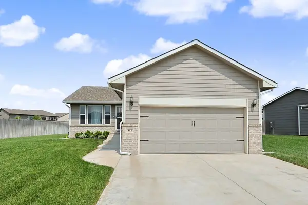 881 N Cloverleaf, Goddard, KS 67052