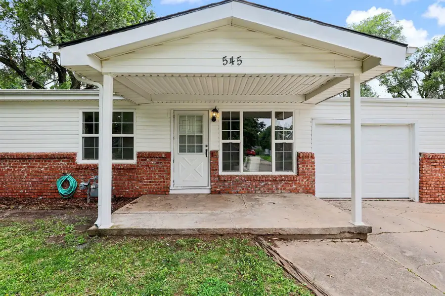 545 S Queen, Maize, KS 67101 - #2