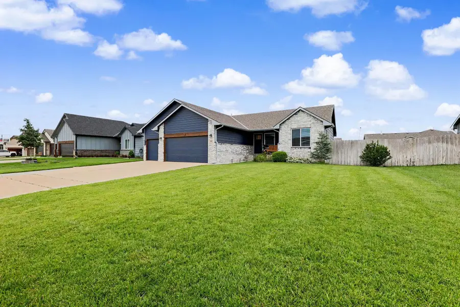 906 N Saint Andrew, Goddard, KS 67052 - #2