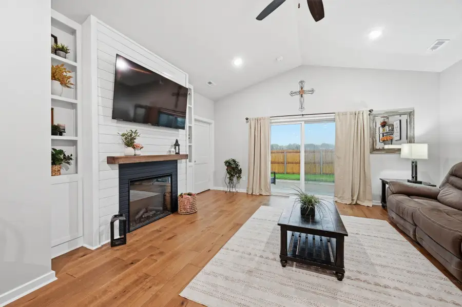 337 N Woodstone St, Derby, KS 67037-7814 - #3