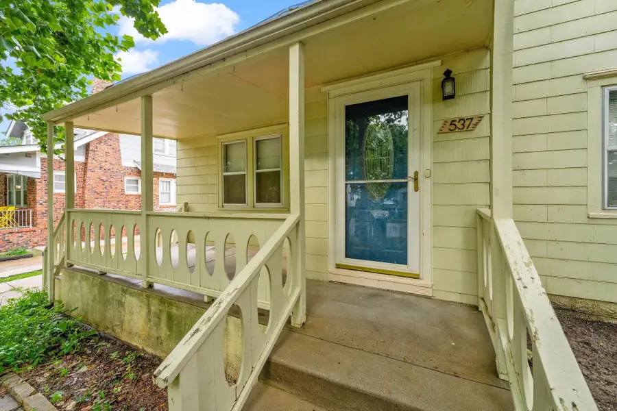 537 S Broadview, Wichita, KS 67218 - #3