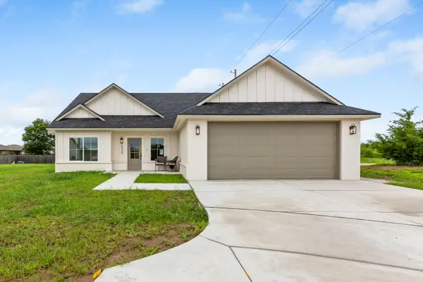 4328 N Sunny Ct, Wichita, KS 67205