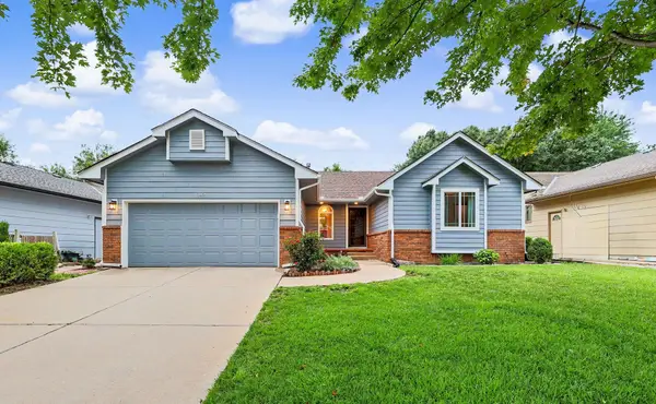 10825 W Rolling Hills, Wichita, KS 67212