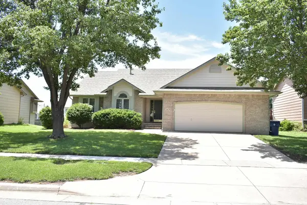 2409 N Parkridge, Wichita, KS 67205-2026