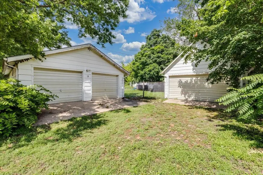 525 W 10th St., Newton, KS 67214 - #3