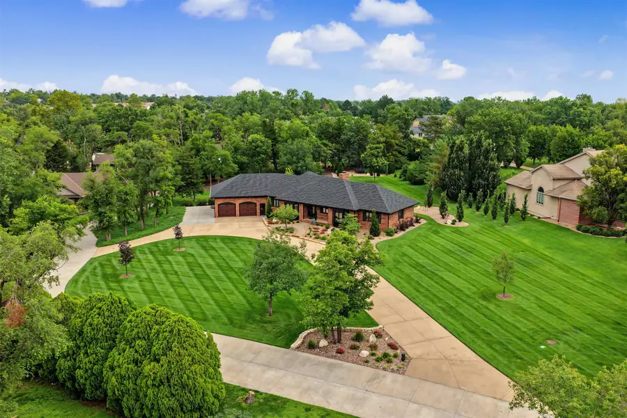 880 Barlow Ct, Salina, KS 67401 - #2