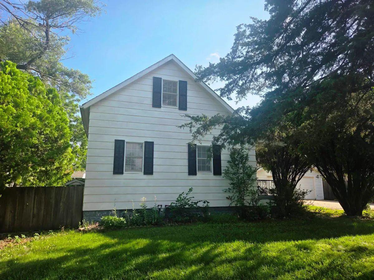 1500 E 9th St, Newton, KS 67114 - #1