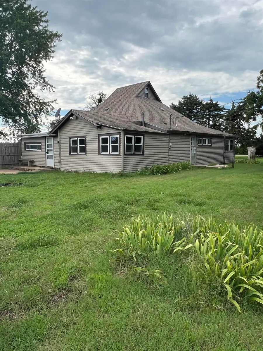 10823 SE Hwy 54, Rosalia, KS 67132 - #2