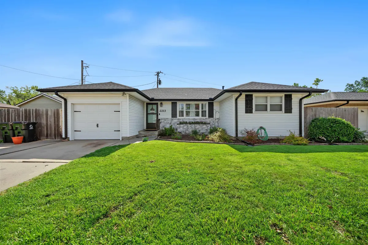 2213 Quincy, Salina, KS 67401 - #1