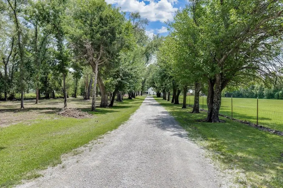 1179 E 120th Ave N, Belle Plaine, KS 67013 - #2